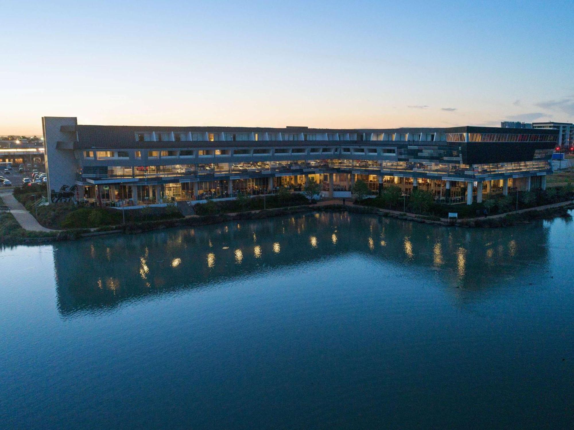 Mercure Melbourne Caroline Springs Zewnętrze zdjęcie